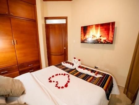 Tourist House Suites 2 奥塔瓦洛 外观 照片